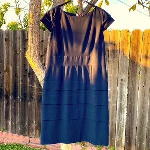 BLACK TAHARI Arthur S Levine SIZE 12 Cap Sleeve Knee Length SHIFT Tiers …